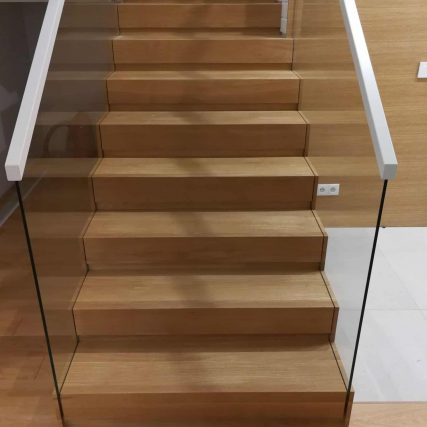 schody dywanowe na beton